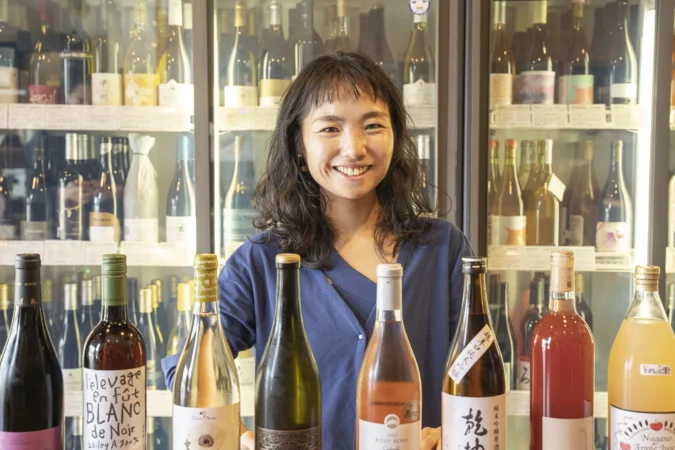 日本ワインがつなぐ、鎌倉・大町の人と街の風景。